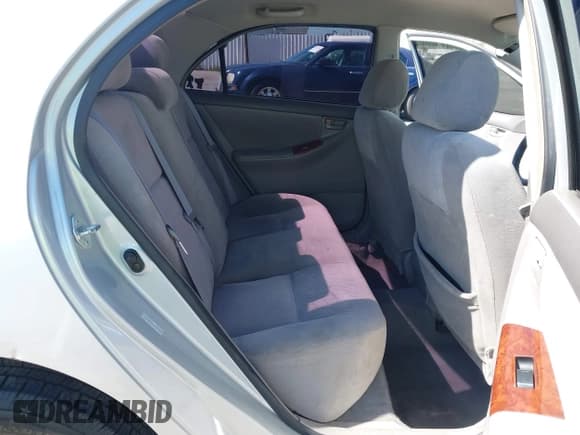 ✅ 2005 Toyota Corolla CE • VIN: 1NXBR32E25Z526764 • Лот: 42320769. Опубликован ранее на IAAI с пробегом 172 583 миль. Бесплатный доступ к архиву аукционных продаж из США и подробный отчёт об истории автомобиля на DreamBid. Изображение 8.