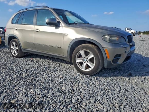 ✅ 2011 BMW X5 35i • VIN: 5UXZV4C52BL412654 • Lot: 96971295. Wystawiony na Copart z przebiegiem 77 112 mil. Bezpłatny archiwum sprzedaży aukcyjnych z USA i szczegółowy raport historii pojazdu na DreamBid. Zdjęcie 4.