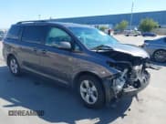 ✅ 2016 Toyota Sienna LE AAS • VIN: 5TDKK3DC3GS759709 • Lot: 42374590. Wystawiony na IAAI z przebiegiem 78 300 mil. Bezpłatny archiwum sprzedaży aukcyjnych z USA i szczegółowy raport historii pojazdu na DreamBid. Zdjęcie 1.
