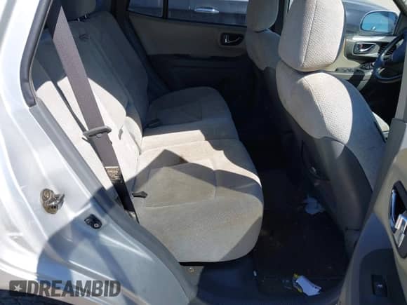 2005 Hyundai Santa Fe GLS с VIN KM8SC13D15U945622, выставлен на аукционе IAAI как лот 41722794 с пробегом Не указан миль и . История ставок и продаж доступна на DreamBid. Изображение 8.