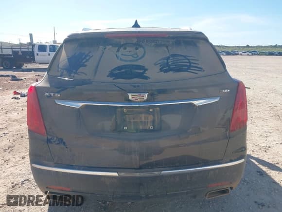 ✅ 2017 Cadillac XT5 Luxury FWD • VIN: 1GYKNBRS8HZ134718 • Лот: 43357786. Опубликован ранее на IAAI с пробегом 141 268 миль. Бесплатный доступ к архиву аукционных продаж из США и подробный отчёт об истории автомобиля на DreamBid. Изображение 16.