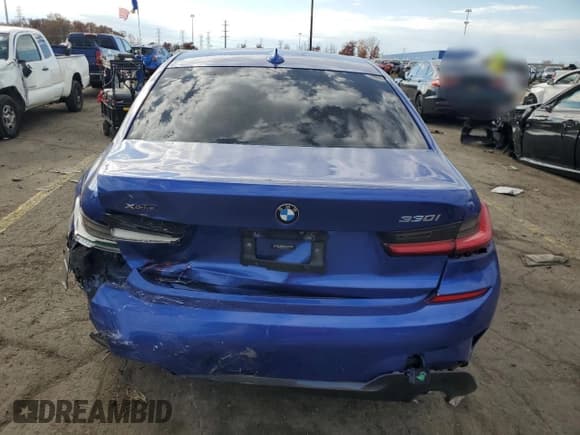 ✅ 2020 BMW 3 Series 330i xDrive • VIN: 3MW5R7J06L8B14983 • Лот: 90976985. Опубликован ранее на Copart с пробегом 66 146 миль. Бесплатный доступ к архиву аукционных продаж из США и подробный отчёт об истории автомобиля на DreamBid. Изображение 6.