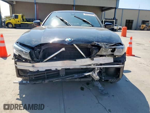 2021 BMW 3 Series 330i z VIN 3MW5R1J06M8C18534, wystawiony jako Copart lot #80624445 z przebiegiem Nie podano mil oraz Szkoda całkowita • Salvage title. Historia ofert i sprzedaży dostępna na DreamBid. Obrazek 5.