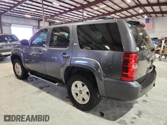 ✅ 2010 Chevrolet Tahoe LT • VIN: 1GNUCBE08AR240592 • Lot: 85516615. Listed on Copart with 194,537 mi. Free auction sales archive from the USA and detailed vehicle history report at DreamBid. Image 2.