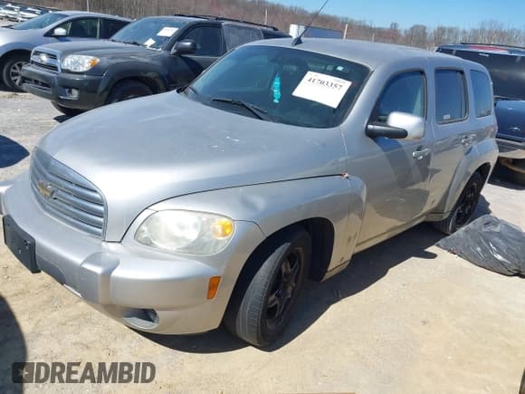 ✅ 2008 Chevrolet HHR LT • VIN: 3GNCA23D88S700008 • Lot: 41703357. Listed on IAAI with 208,461 mi. Free auction sales archive from the USA and detailed vehicle history report at DreamBid. Image 2.