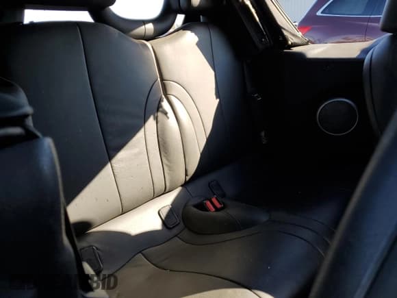 ✅ 2006 MINI Convertible S • VIN: WMWRH33536TK58932 • Lot: 87469475. Wystawiony na Copart z przebiegiem 108 125 mil. Bezpłatny archiwum sprzedaży aukcyjnych z USA i szczegółowy raport historii pojazdu na DreamBid. Zdjęcie 10.