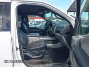 ✅ 2016 Ford F-150 XLT • VIN: 1FTEW1EGXGFC30765 • Lot: 43377680. Wystawiony na IAAI z przebiegiem 141 180 mil. Bezpłatny archiwum sprzedaży aukcyjnych z USA i szczegółowy raport historii pojazdu na DreamBid. Zdjęcie 5.