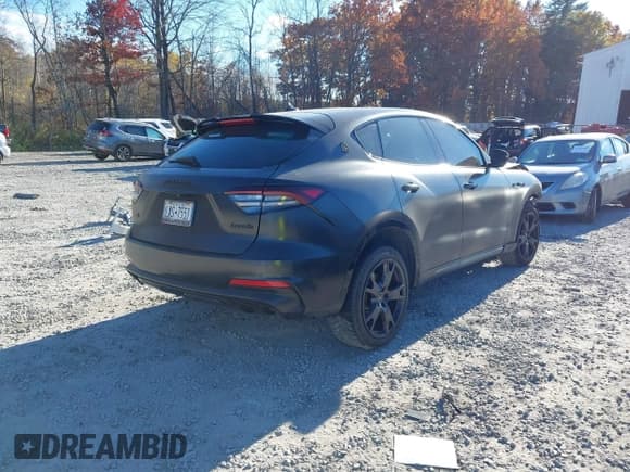 ✅ 2021 Maserati Levante GranSport • VIN: ZN661XUS7MX372314 • Lot: 43554363. Listed on IAAI with 74,965 mi. Free auction sales archive from the USA and detailed vehicle history report at DreamBid. Image 4.