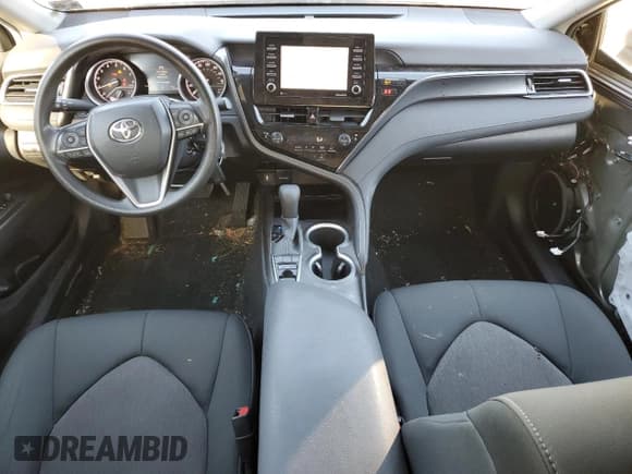 ✅ 2023 Toyota Camry LE • VIN: 4T1C11BK3PU102583 • Lot: 90021355. Wystawiony na Copart z przebiegiem 58 782 mil. Bezpłatny archiwum sprzedaży aukcyjnych z USA i szczegółowy raport historii pojazdu na DreamBid. Zdjęcie 8.