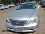 ✅ 2007 Lexus LS 460 L • VIN: JTHGL46F975014497 • Lot: 43132917. Listed on IAAI with 131,434 mi. Free auction sales archive from the USA and detailed vehicle history report at DreamBid. Image 12.