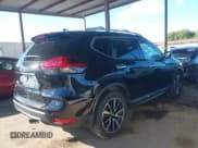✅ 2019 Nissan Rogue SL • VIN: 5N1AT2MVXKC730606 • Lot: 43454399. Wystawiony na IAAI z przebiegiem 117 682 mil. Bezpłatny archiwum sprzedaży aukcyjnych z USA i szczegółowy raport historii pojazdu na DreamBid. Zdjęcie 4.