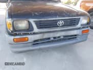 ✅ 1996 Toyota Tacoma • VIN: 4TANL42N8TZ204750 • Lot: 43631792. Wystawiony na IAAI z przebiegiem 142 749 mil. Bezpłatny archiwum sprzedaży aukcyjnych z USA i szczegółowy raport historii pojazdu na DreamBid. Zdjęcie 14.