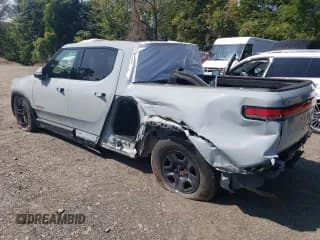 ✅ 2023 Rivian R1T Adventure • VIN: 7FCTGAAA1PN019038 • Lot: 80917644. Listed on Copart with 2,917 mi. Free auction sales archive from the USA and detailed vehicle history report at DreamBid. Image 2.