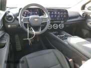 ✅ 2024 Chevrolet Blazer EV eAWD LT • VIN: 3GNKDBRJ6RS248531 • Lot: 91869295. Wystawiony na Copart z przebiegiem 19 285 mil. Bezpłatny archiwum sprzedaży aukcyjnych z USA i szczegółowy raport historii pojazdu na DreamBid. Zdjęcie 8.