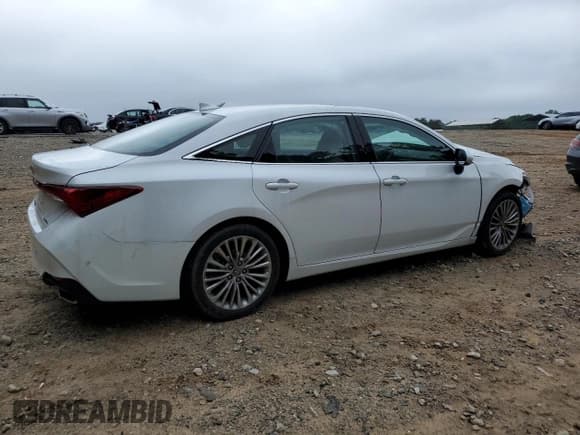 ✅ 2020 Toyota Avalon Limited • VIN: 4T1CZ1FB3LU051910 • Lot: 57855515. Listed on Copart with 22,197 mi. Free auction sales archive from the USA and detailed vehicle history report at DreamBid. Image 3.