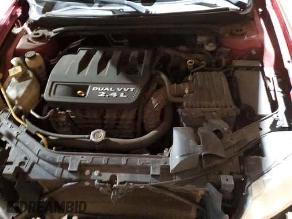 ✅ 2013 Dodge Avenger SE • VIN: 1C3CDZAB9DN631610 • Lot: 41411205. Wystawiony na Copart z przebiegiem 193 979 mil. Bezpłatny archiwum sprzedaży aukcyjnych z USA i szczegółowy raport historii pojazdu na DreamBid. Zdjęcie 11.