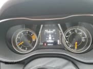 ✅ 2020 Jeep Cherokee Latitude Plus • VIN: 1C4PJMLB8LD560152 • Lot: 93030725. Wystawiony na Copart z przebiegiem 88 484 mil. Bezpłatny archiwum sprzedaży aukcyjnych z USA i szczegółowy raport historii pojazdu na DreamBid. Zdjęcie 9.