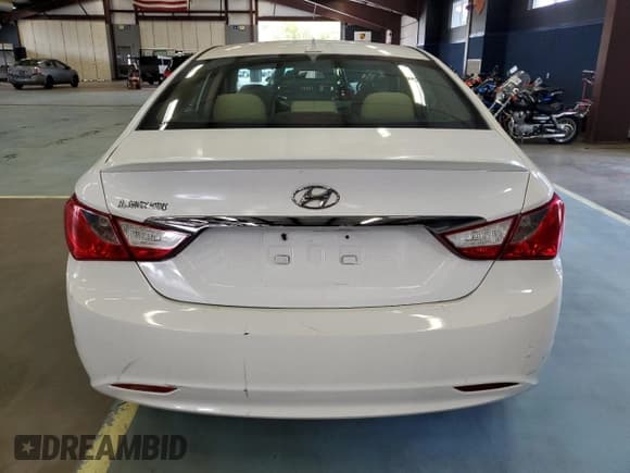 ✅ 2013 Hyundai Sonata GLS • VIN: 5NPEB4AC2DH597404 • Lot: 71797764. Listed on Copart with 92,149 mi. Free auction sales archive from the USA and detailed vehicle history report at DreamBid. Image 6.
