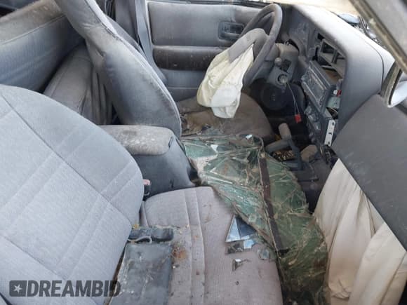 ✅ 1999 Jeep Cherokee SE • VIN: 1J4FF28S8XL580501 • Lot: 42282719. Listed on IAAI with Not provided. Free auction sales archive from the USA and detailed vehicle history report at DreamBid. Image 5.