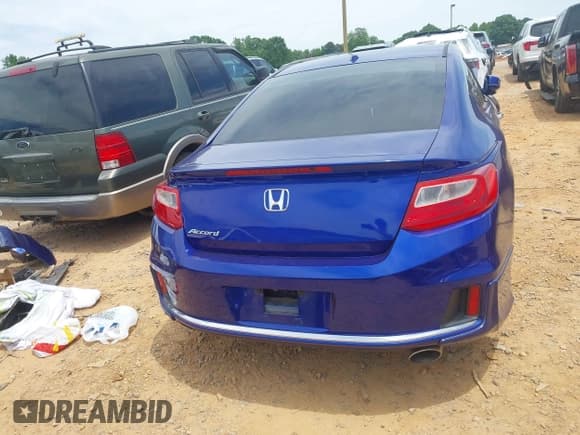✅ 2013 Honda Accord EX-L • VIN: 1HGCT1B88DA006692 • Lot: 42325456. Listed on IAAI with Not provided. Free auction sales archive from the USA and detailed vehicle history report at DreamBid. Image 16.