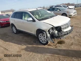 ✅ 2007 Lincoln MKX • VIN: 2LMDU88C97BJ04756 • Lot: 43741977. Listed on IAAI with 255,078 mi. Free auction sales archive from the USA and detailed vehicle history report at DreamBid. Image 1.
