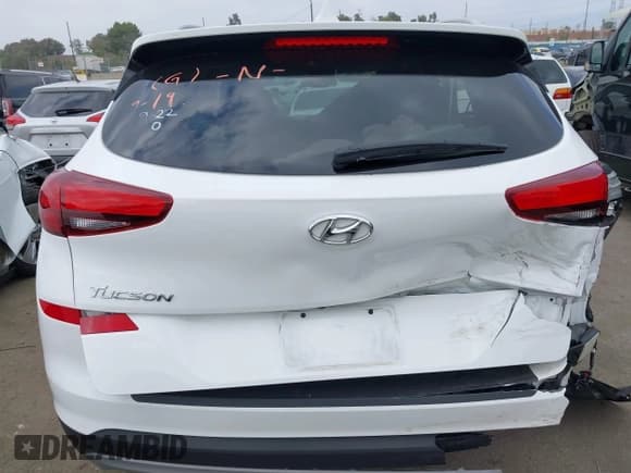 ✅ 2020 Hyundai Tucson SEL • VIN: KM8J33AL8LU176728 • Lot: 37715496. Listed on IAAI with 32,625 mi. Free auction sales archive from the USA and detailed vehicle history report at DreamBid. Image 16.