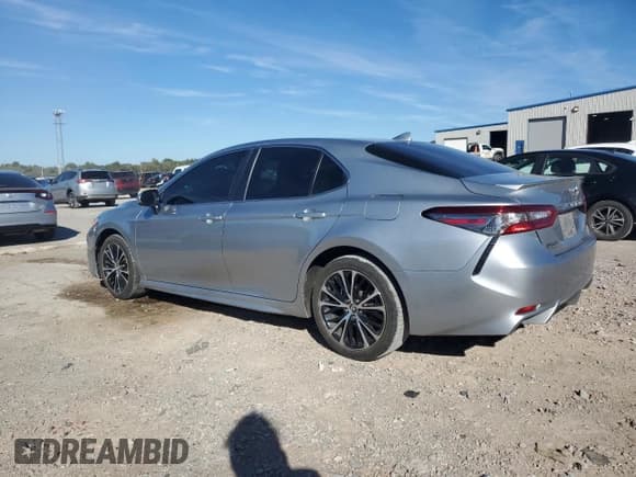 ✅ 2019 Toyota Camry SE • VIN: 4T1B11HK3KU849449 • Лот: 89733075. Опубликован ранее на Copart с пробегом 152 832 миль. Бесплатный доступ к архиву аукционных продаж из США и подробный отчёт об истории автомобиля на DreamBid. Изображение 2.