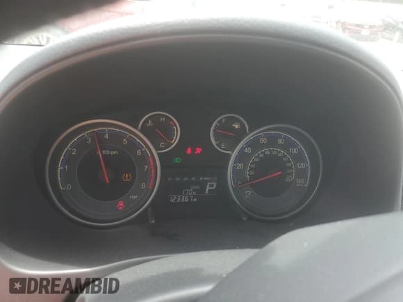 ✅ 2012 Suzuki SX4 LE • VIN: JS2YC5A34C6305573 • Лот: 61501735. Опубликован ранее на Copart с пробегом 123 367 миль. Бесплатный доступ к архиву аукционных продаж из США и подробный отчёт об истории автомобиля на DreamBid. Изображение 9.