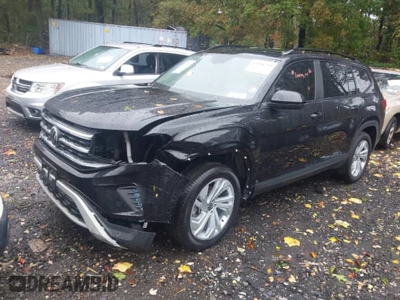 ✅ 2021 Volkswagen Atlas SE • VIN: 1V2KR2CA0MC577077 • Lot: 43396769. Listed on IAAI with 55,066 mi. Free auction sales archive from the USA and detailed vehicle history report at DreamBid. Image 19.