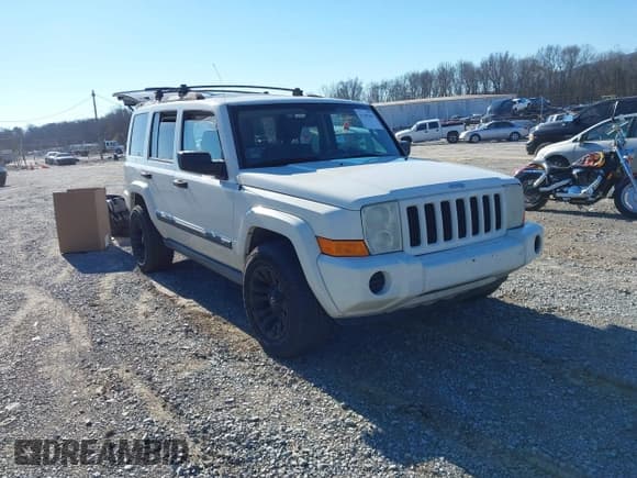 ✅ 2006 Jeep Commander • VIN: 1J8HG48K76C330603 • Lot: 41183106. Wystawiony na IAAI z przebiegiem Nie podano. Bezpłatny archiwum sprzedaży aukcyjnych z USA i szczegółowy raport historii pojazdu na DreamBid. Zdjęcie 1.