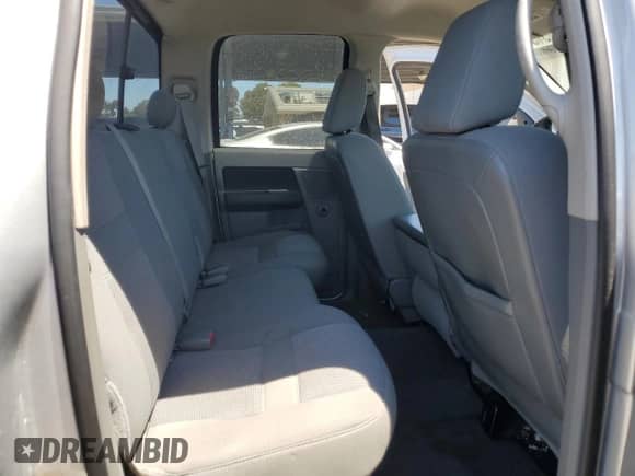 2007 Dodge 1500 SLT z VIN 1D7HA182X7J522933, wystawiony jako Copart lot #64195154 z przebiegiem 174 835 mil mil oraz Szkoda całkowita • Salvage title. Historia ofert i sprzedaży dostępna na DreamBid. Obrazek 10.