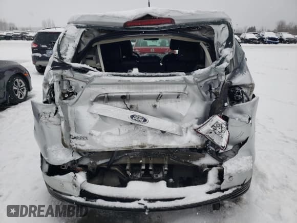 ✅ 2017 Ford C-Max Titanium • VIN: 1FADP5DU0HL115706 • Lot: 43651495. Wystawiony na Copart z przebiegiem 84 183 mil. Bezpłatny archiwum sprzedaży aukcyjnych z USA i szczegółowy raport historii pojazdu na DreamBid. Zdjęcie 6.