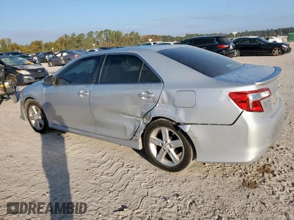 ✅ 2012 Toyota Camry LE • VIN: 4T1BF1FKXCU117115 • Lot: 93092745. Wystawiony na Copart z przebiegiem 144 235 mil. Bezpłatny archiwum sprzedaży aukcyjnych z USA i szczegółowy raport historii pojazdu na DreamBid. Zdjęcie 2.
