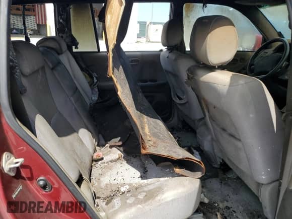 2004 Toyota Highlander с VIN JTEDD21A040083293, выставлен на аукционе Copart как лот 61767765 с пробегом Не указан миль и Списание • Salvage title. История ставок и продаж доступна на DreamBid. Изображение 11.