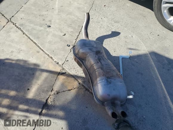 ✅ 1999 Volkswagen Golf • VIN: WVWGC31J0XW595485 • Lot: 90272995. Listed on Copart with 233,877 mi. Free auction sales archive from the USA and detailed vehicle history report at DreamBid. Image 12.