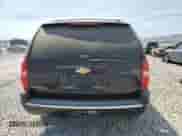 2013 Chevrolet Tahoe LTZ z VIN 1GNSKCE01DR257321, wystawiony jako Copart lot #65388095 z przebiegiem 131 835 mil mil oraz Szkoda całkowita • Salvage title. Historia ofert i sprzedaży dostępna na DreamBid. Obrazek 6.