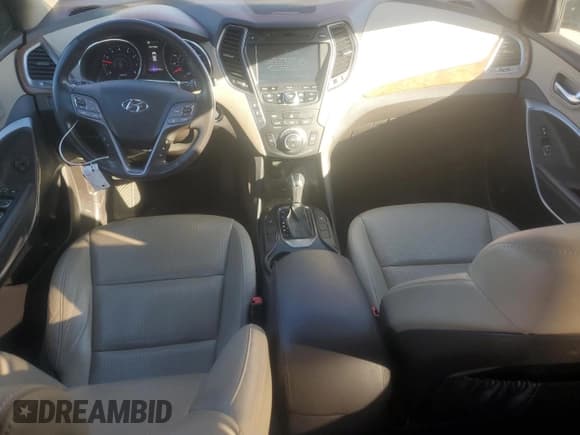 ✅ 2013 Hyundai Santa Fe Limited • VIN: KM8SR4HF5DU007714 • Лот: 91468035. Опубликован ранее на Copart с пробегом 214 793 миль. Бесплатный доступ к архиву аукционных продаж из США и подробный отчёт об истории автомобиля на DreamBid. Изображение 8.