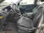 2013 Hyundai Tucson GLS z VIN KM8JU3AC6DU653140, wystawiony jako Copart lot #56669105 z przebiegiem 162 901 mil mil oraz Szkoda całkowita • Salvage title. Historia ofert i sprzedaży dostępna na DreamBid. Obrazek 7.