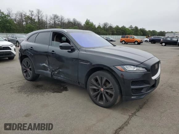 ✅ 2019 Jaguar F-Pace 30t Portfolio • VIN: SADCN2GX7KA365936 • Lot: 58727155. Listed on Copart with 71,697 mi. Free auction sales archive from the USA and detailed vehicle history report at DreamBid. Image 4.