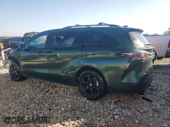 ✅ 2025 Toyota Sienna Woodland Edition • VIN: 5TDCSKFC8SS169722 • Lot: 83760285. Listed on Copart with 12,216 mi. Free auction sales archive from the USA and detailed vehicle history report at DreamBid. Image 2.