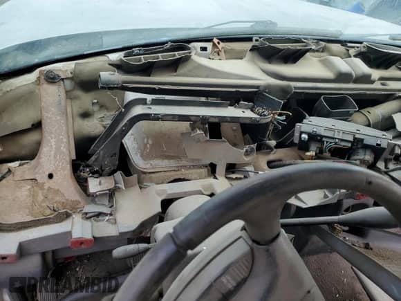 1999 Dodge 1500 с VIN 3B7HC13Z4XG207815, выставлен на аукционе Copart как лот 82229514 с пробегом Не указан миль и Списание • Salvage title. История ставок и продаж доступна на DreamBid. Изображение 9.