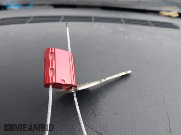 ✅ 2002 Chevrolet Suburban LS • VIN: 3GNEC16Z12G341471 • Лот: 41458266. Опубликован ранее на IAAI с пробегом 465 410 миль. Бесплатный доступ к архиву аукционных продаж из США и подробный отчёт об истории автомобиля на DreamBid. Изображение 11.