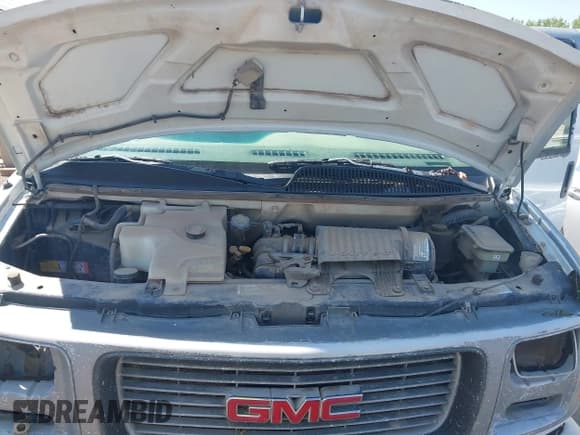 ✅ 2002 GMC Savana • VIN: 1GTHG39RX21107426 • Lot: 43030000. Wystawiony na IAAI z przebiegiem Nie podano. Bezpłatny archiwum sprzedaży aukcyjnych z USA i szczegółowy raport historii pojazdu na DreamBid. Zdjęcie 10.