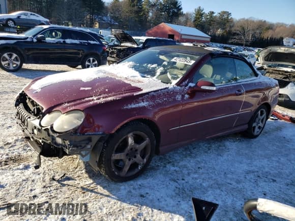 ✅ 2007 Mercedes-Benz CLK 550 • VIN: WDBTK72F77T081510 • Lot: 42122845. Listed on Copart with 109,032 mi. Free auction sales archive from the USA and detailed vehicle history report at DreamBid. Image 1.