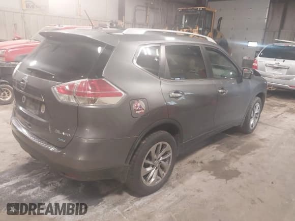 ✅ 2014 Nissan Rogue SV • VIN: 5N1AT2MV6EC775725 • Lot: 42646209. Listed on IAAI with 236,468 mi. Free auction sales archive from the USA and detailed vehicle history report at DreamBid. Image 4.