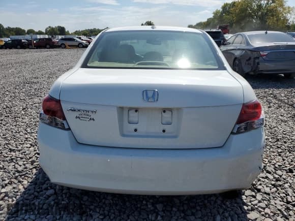 ✅ 2010 Honda Accord EX-L • VIN: 1HGCP2F84AA190030 • Lot: 72017915. Listed on Copart with 69,508 mi. Free auction sales archive from the USA and detailed vehicle history report at DreamBid. Image 6.