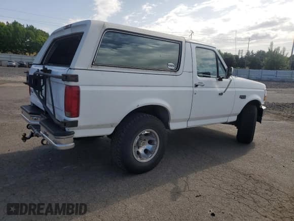 ✅ 1993 Ford Bronco XL • VIN: 1FMEU15N6PLA47865 • Lot: 60358545. Listed on Copart with 270,782 mi. Free auction sales archive from the USA and detailed vehicle history report at DreamBid. Image 3.