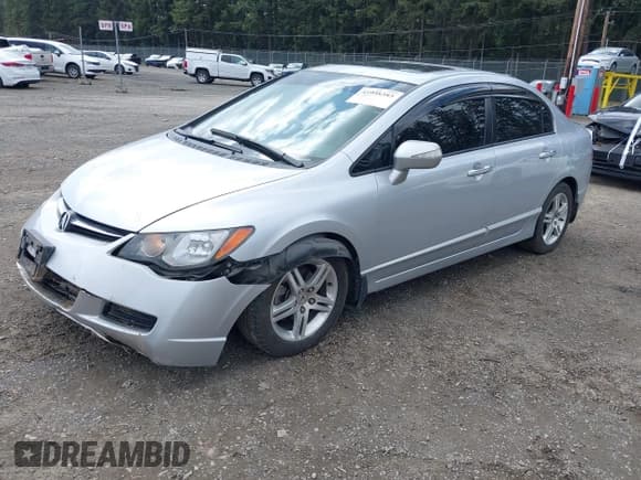 ✅ 2007 Acura CSX Premium • VIN: 2HHFD56777H202417 • Lot: 41938383. Wystawiony na IAAI z przebiegiem 141 652 mil. Bezpłatny archiwum sprzedaży aukcyjnych z USA i szczegółowy raport historii pojazdu na DreamBid. Zdjęcie 2.