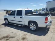 ✅ 2005 GMC Sierra 1500 SLT • VIN: 2GTEC13T951129648 • Лот: 66658585. Опубликован ранее на Copart с пробегом 165 443 миль. Бесплатный доступ к архиву аукционных продаж из США и подробный отчёт об истории автомобиля на DreamBid. Изображение 2.