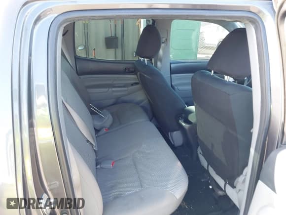 ✅ 2013 Toyota Tacoma PreRunner • VIN: 5TFJX4GN6DX020761 • Lot: 41766230. Listed on IAAI with 74,113 mi. Free auction sales archive from the USA and detailed vehicle history report at DreamBid. Image 8.